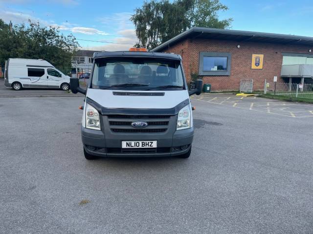 Ford Transit 2.4 Chassis Cab TDCi 100ps [DRW] Recovery Diesel White