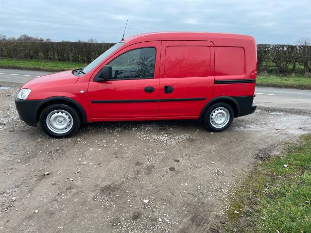 2010 Vauxhall Combo 1700 1.3CDTi 16V Van [75PS]