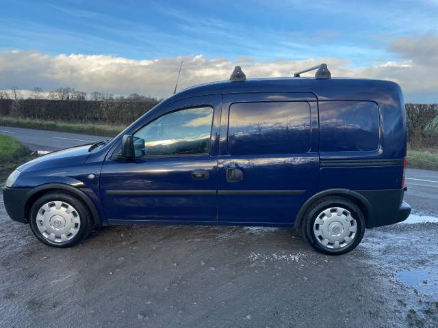 2011 Vauxhall Combo 2000 1.7CDTi 16V Crew Van