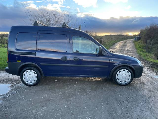 2011 Vauxhall Combo 2000 1.7CDTi 16V Crew Van