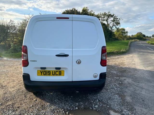 2019 Vauxhall Combo Cargo 2000 1.6 Turbo D 100ps H1 Edition Van