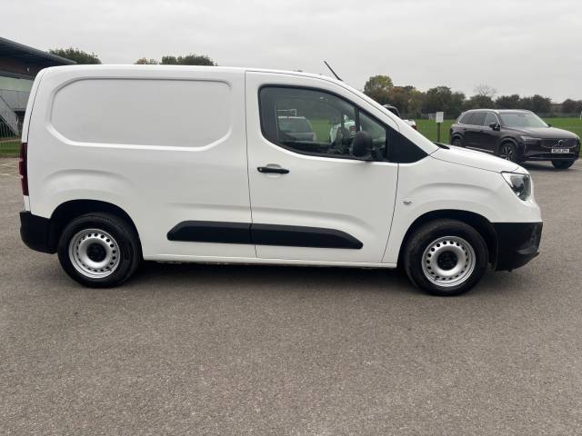 2019 Vauxhall Combo Cargo 2000 1.6 Turbo D 100ps H1 Edition Van